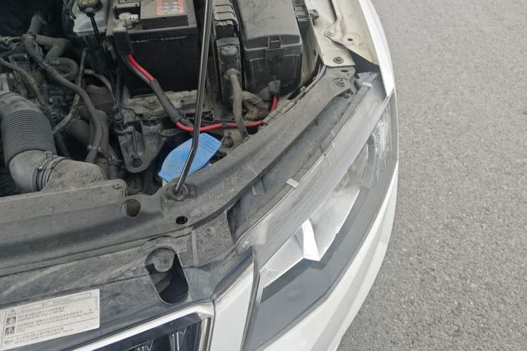 Used Skoda Octavia 2017 1.6L Automatic Smart Drive Edition Engine Bay Left