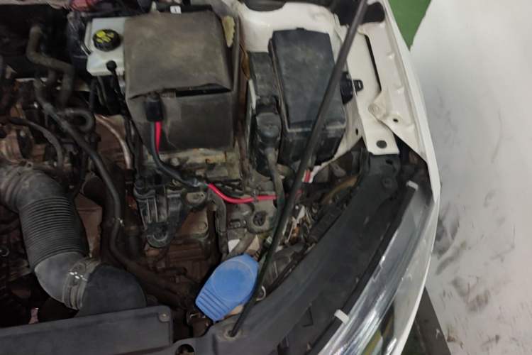 Used Skoda Octavia 2017 1.6L Automatic Chuanxing Edition Engine Bay Left