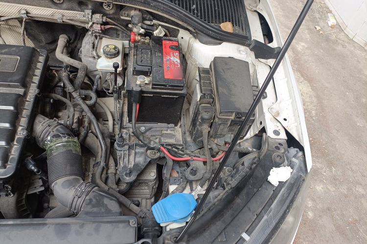 Used Skoda Octavia 2017 1.6L Automatic Chuanxing Edition Engine Bay Left