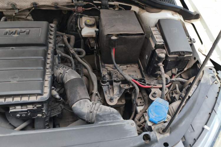Used Skoda Octavia 2017 1.6L Automatic Chuanxing Edition Engine Bay Left