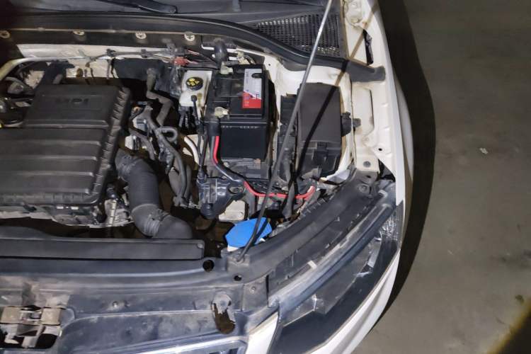 Used Skoda Octavia 2017 1.6L Automatic Chuanxing Edition Engine Bay Left