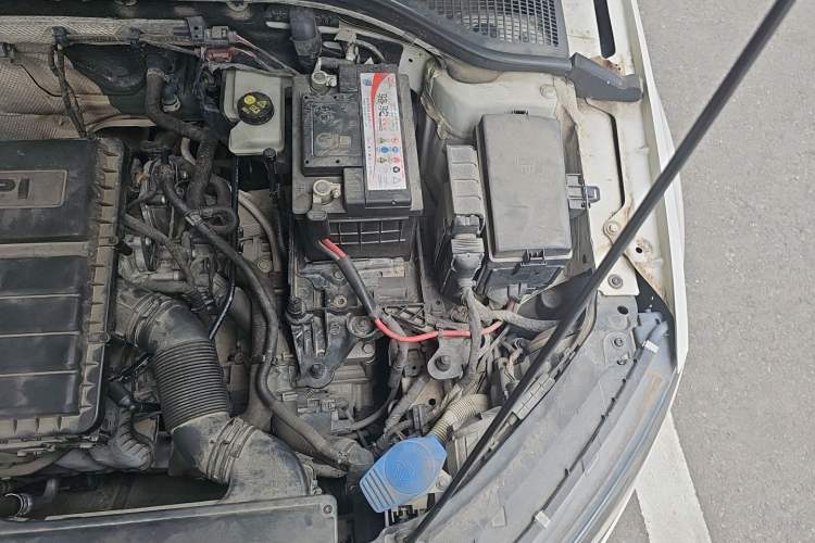 Used Skoda Octavia 2017 1.6L Automatic Smart Drive Edition Engine Bay Left