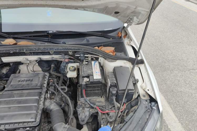 Used Skoda Octavia 2017 1.6L Manual Smart Drive Edition Engine Bay Left