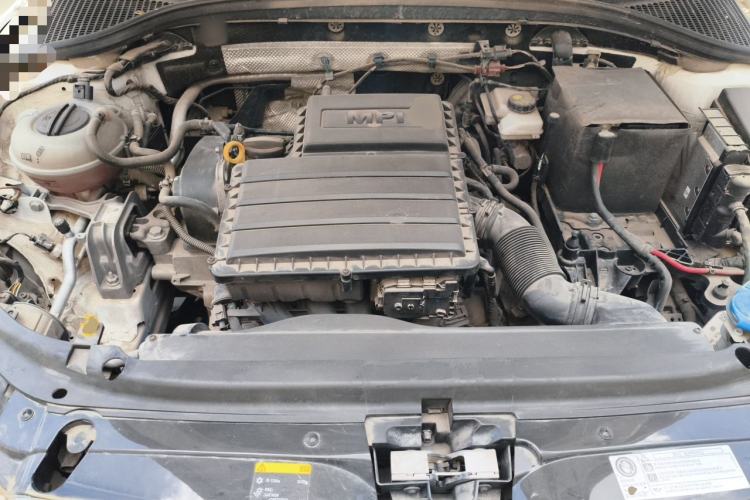 Used Skoda Octavia 2017 1.6L Automatic Chuanxing Edition Engine Bay