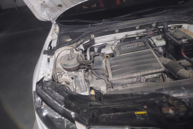 Used Skoda Octavia 2017 1.6L Automatic Smart Drive Edition Engine Bay Right