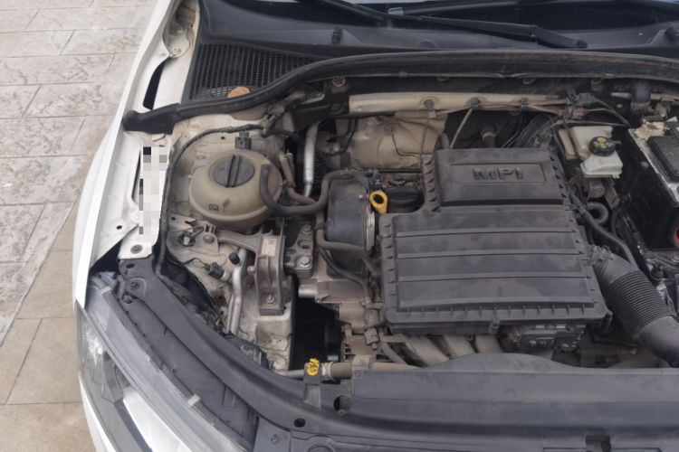 Used Skoda Octavia 2017 Classic Model 1.6L Automatic Comfort Edition Engine Bay Right