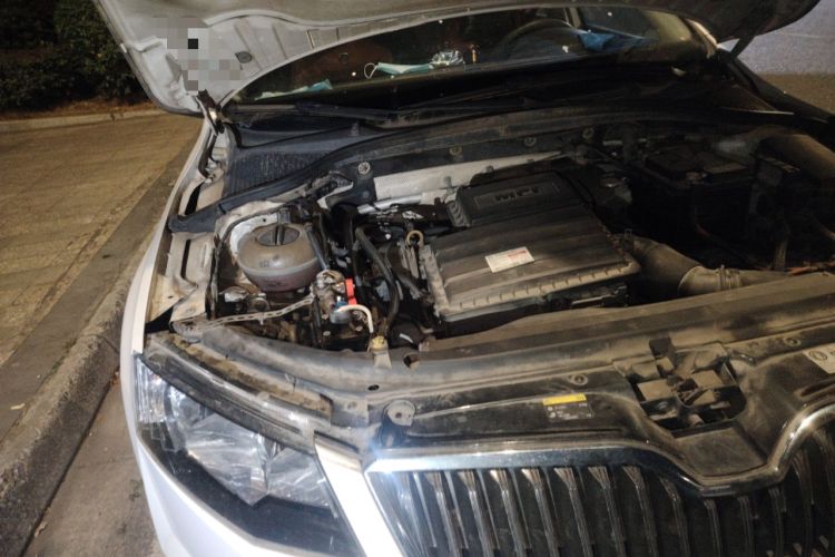 Used Skoda Octavia 2017 Classic Model 1.6L Manual Standard Edition Engine Bay Right