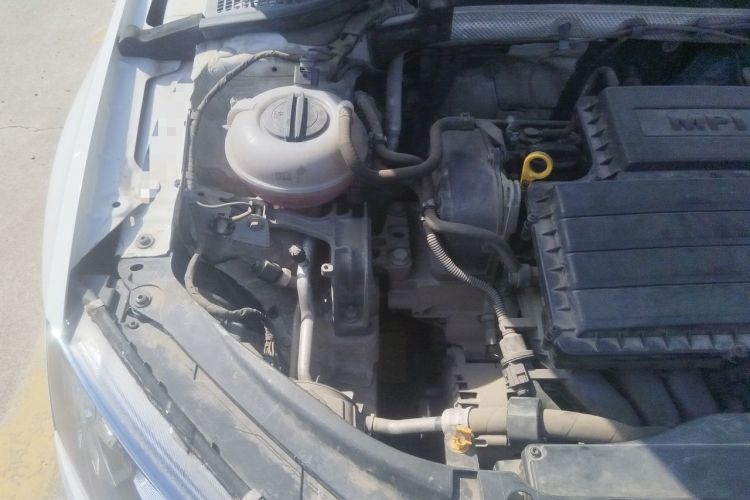Used Skoda Octavia 2017 1.6L Manual Trend Edition Engine Bay Right