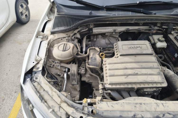 Used Skoda Octavia 2017 1.6L Manual Trend Edition Engine Bay Right