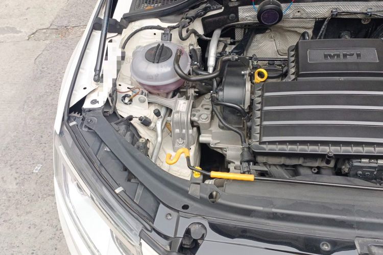 Used Skoda Octavia 2017 1.6L Automatic Smart Drive Edition Engine Bay Right