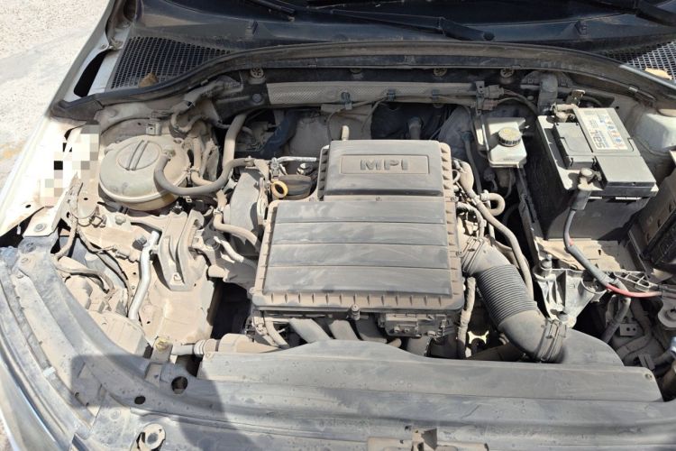 Used Skoda Octavia 2017 1.6L Manual Smart Drive Edition Engine Bay Right