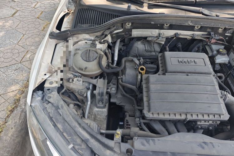 Used Skoda Octavia 2017 1.6L Automatic Smart Drive Edition Engine Bay Right