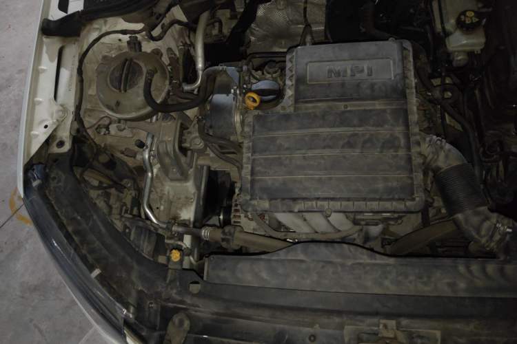 Used Skoda Octavia 2017 1.6L Automatic Smart Drive Edition Engine Bay Right
