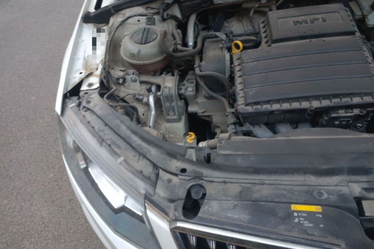 Used Skoda Octavia 2017 1.6L Manual Trend Edition Engine Bay Right