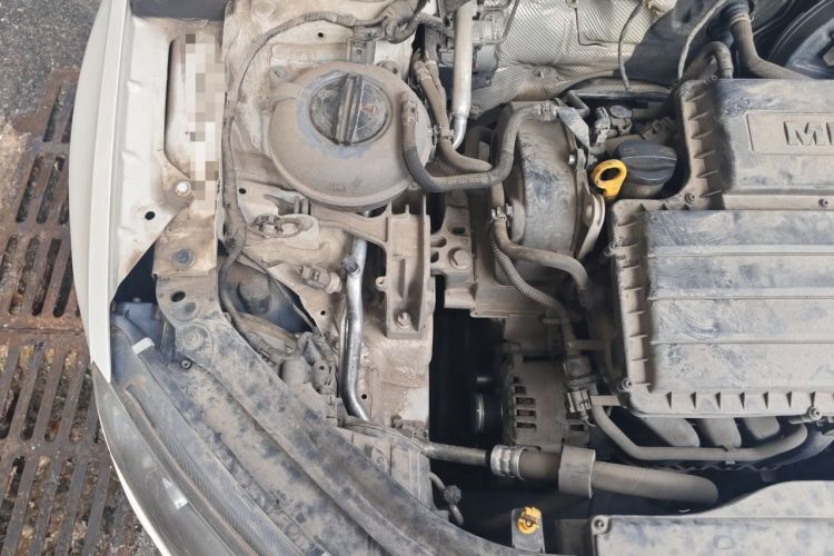 Used Skoda Octavia 2017 Classic Model 1.6L Automatic Standard Edition Engine Bay Right