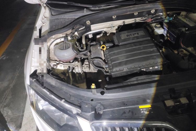 Used Skoda Octavia 2017 1.6L Automatic Chuanxing Edition Engine Bay Right