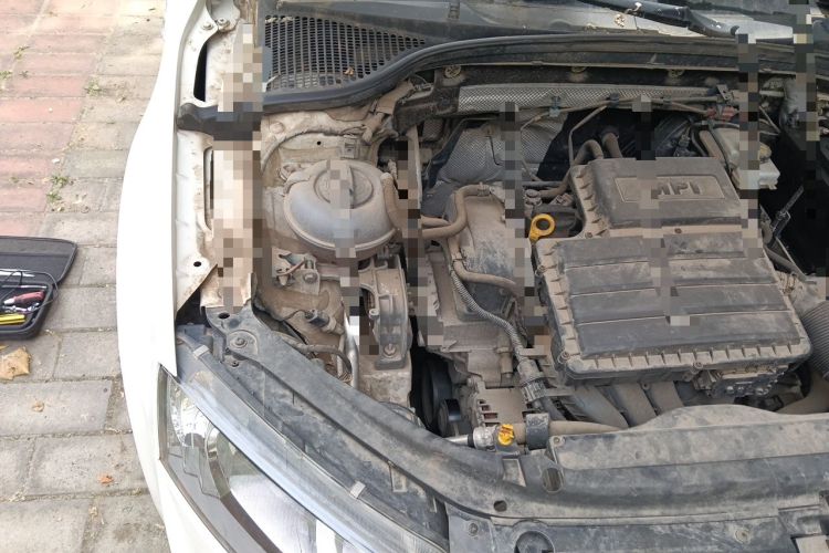 Used Skoda Octavia 2017 1.6L Automatic Smart Drive Edition Engine Bay Right
