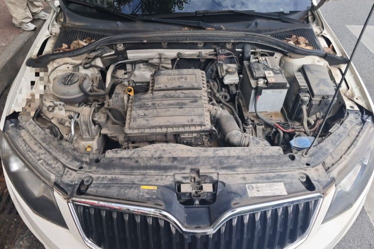 Used Skoda Octavia 2017 Classic Model 1.6L Automatic Standard Edition Engine Bay