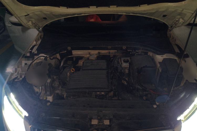 Used Skoda Octavia 2017 1.6L Automatic Chuanxing Edition Engine Bay