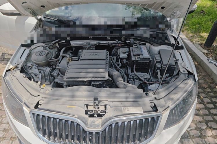 Used Skoda Octavia 2017 1.6L Automatic Smart Drive Edition Engine Bay