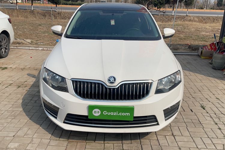 Used Skoda Octavia 2017 1.6L Automatic Smart Drive Edition Exterior 1
