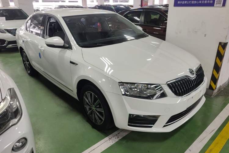 Used Skoda Octavia 2017 1.6L Automatic Chuanxing Edition Exterior 1
