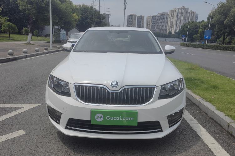 Used Skoda Octavia 2017 1.6L Automatic Chuanxing Edition Exterior 1