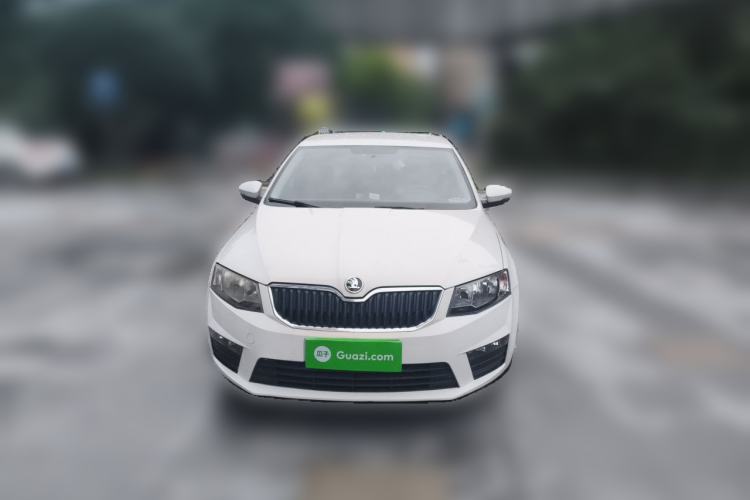 Used Skoda Octavia 2017 Classic Model 1.6L Automatic Standard Edition Exterior 1