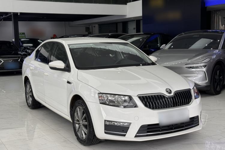 Used Skoda Octavia 2017 1.6L Automatic Chuanxing Edition Exterior 5