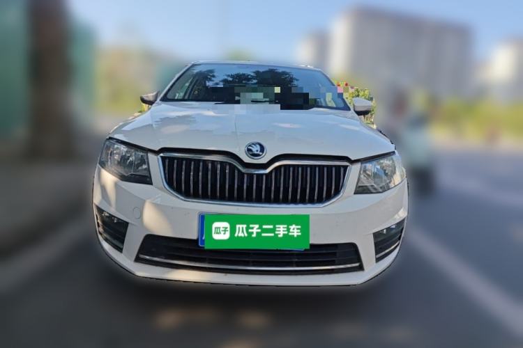 Used Skoda Octavia 2017 1.6L Manual Front-Wheel-Drive Version Front