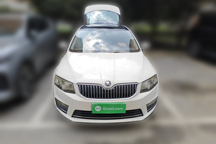 Used Skoda Octavia 2017 Classic Model 1.6L Automatic Comfort Edition Front