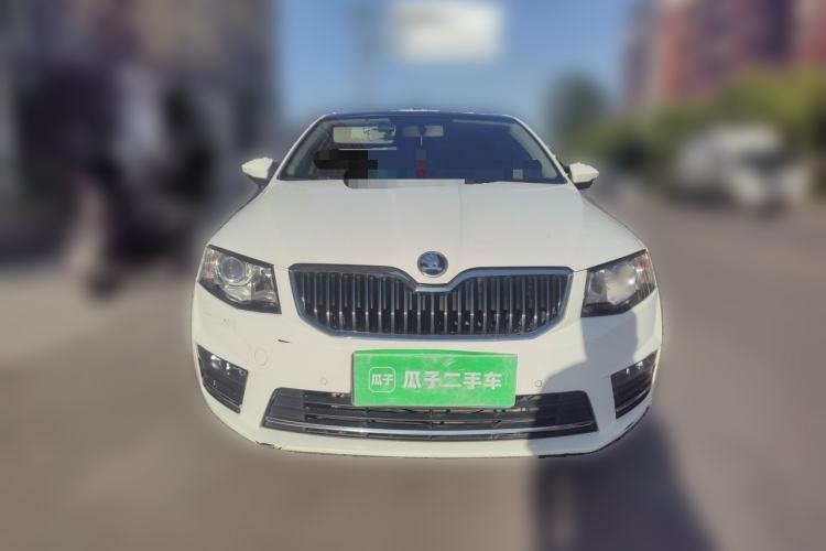 Used Skoda Octavia 2017 1.6L Automatic Smart Drive Edition Front