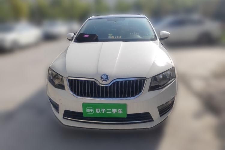Used Skoda Octavia 2017 1.6L Automatic Smart Drive Edition Front