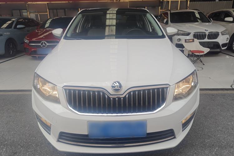 Used Skoda Octavia 2017 1.6L Automatic Front-Wheel Drive Model Front