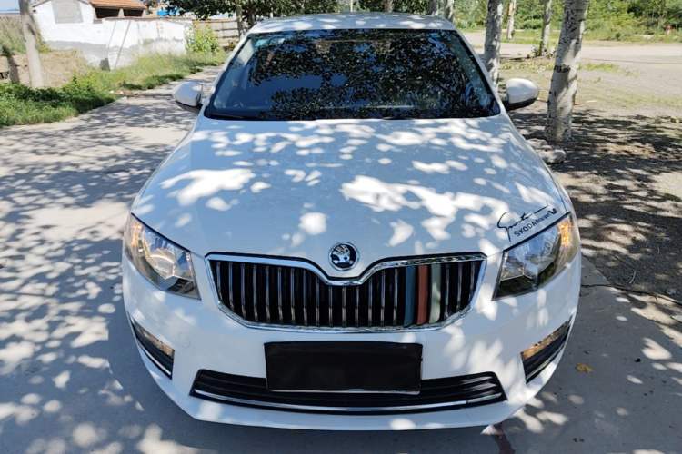 Used Skoda Octavia 2017 1.6L Manual Trend Edition Front
