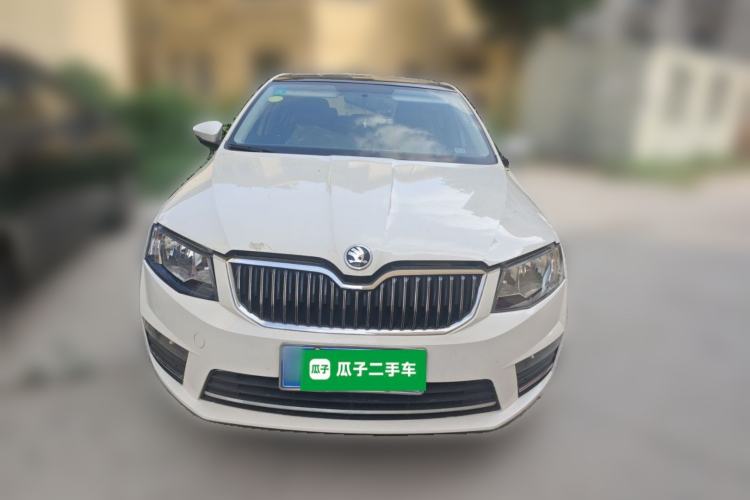 Used Skoda Octavia 2017 1.6L Automatic Smart Drive Edition Front