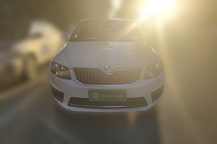 Used Skoda Octavia 2017 1.6L Automatic Smart Drive Edition Front