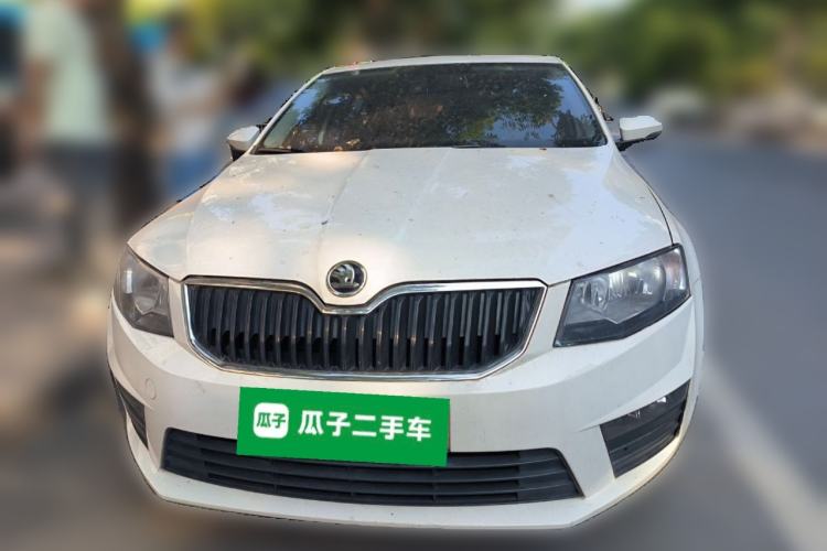 Used Skoda Octavia 2017 Classic Model 1.6L Automatic Standard Edition Front