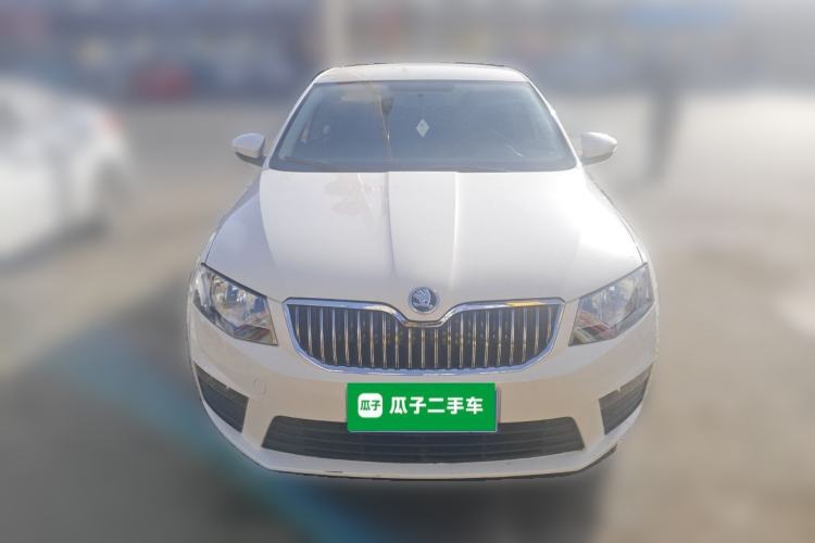 Used Skoda Octavia 2017 Classic Model 1.6L Automatic Standard Edition Front