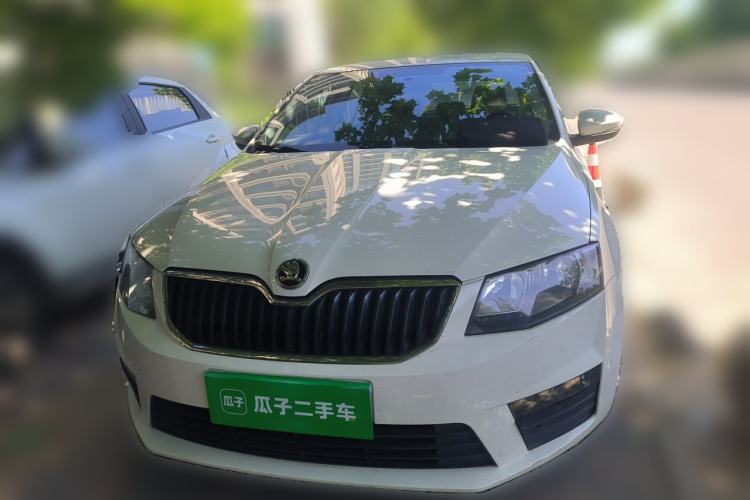 Used Skoda Octavia 2017 1.6L Automatic Front-Wheel Drive Model Front