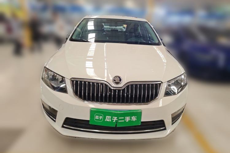 Used Skoda Octavia 2017 1.6L Automatic Front-Wheel Drive Model Front
