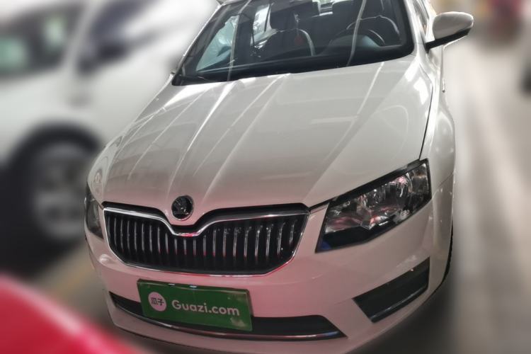Used Skoda Octavia 2017 1.6L Automatic Smart Drive Edition Front