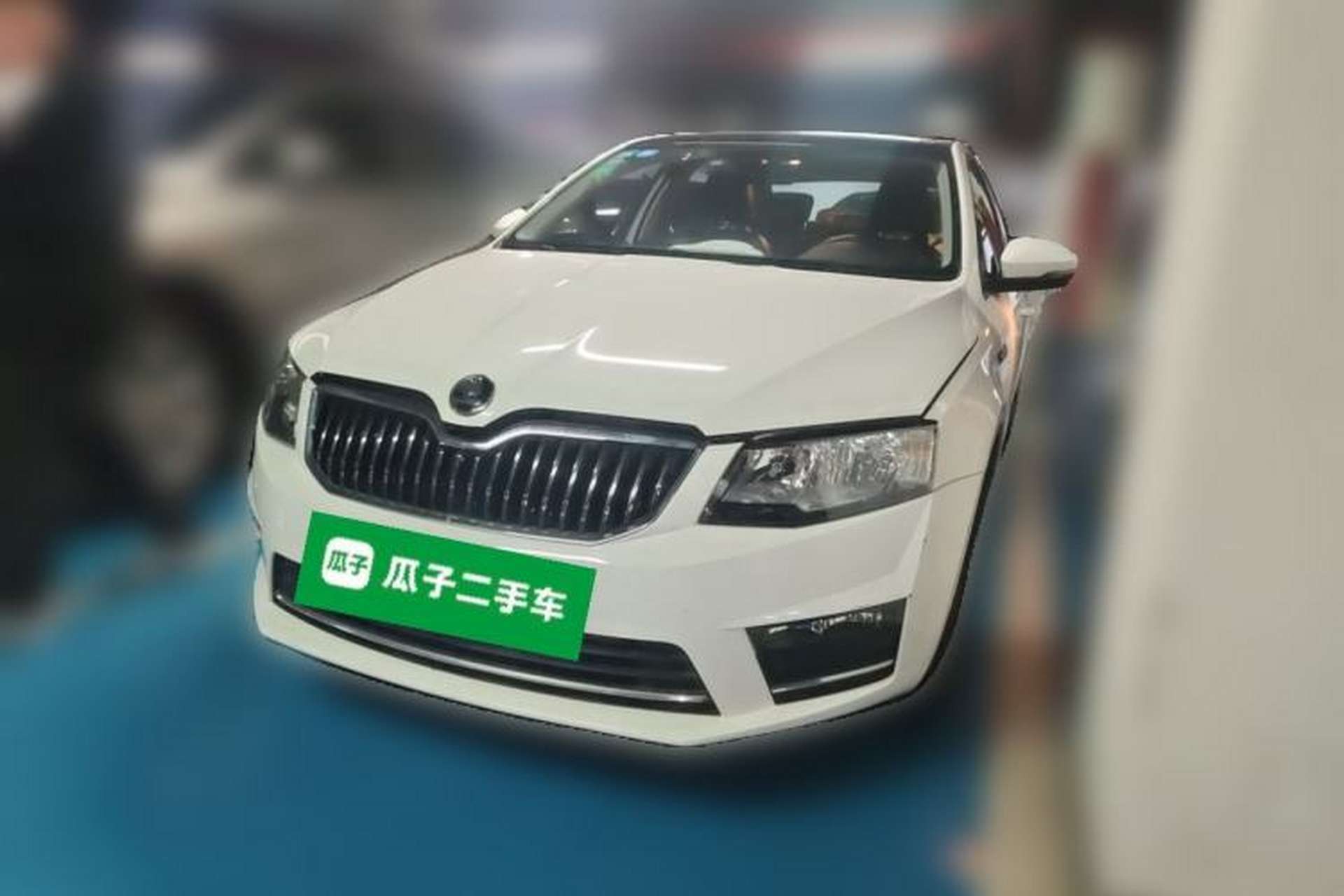 Used Skoda Octavia 2017 1.6L Automatic Smart Drive Edition Front Left 45 Deg