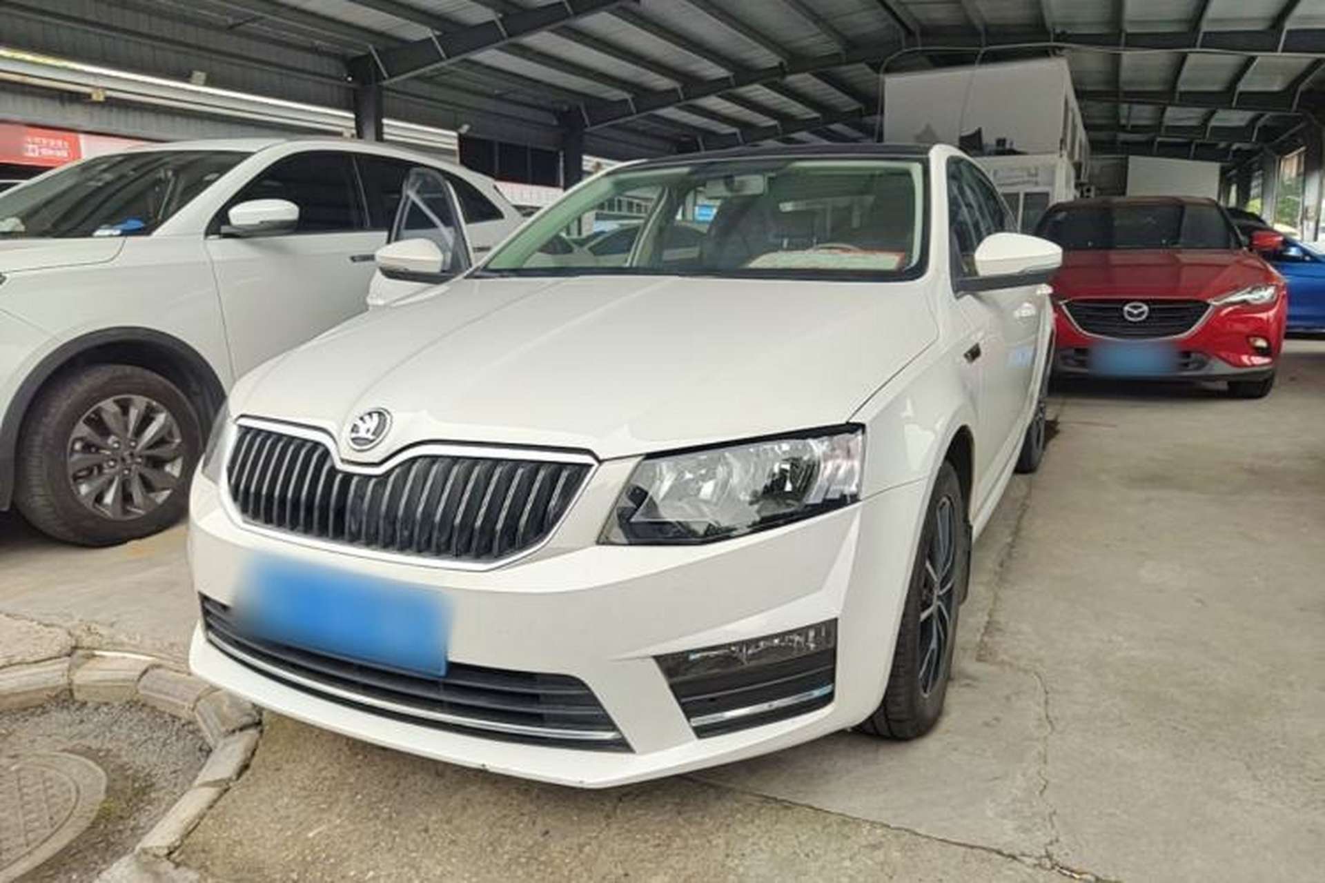Used Skoda Octavia 2017 1.6L Automatic Smart Drive Edition Front Left 45 Deg