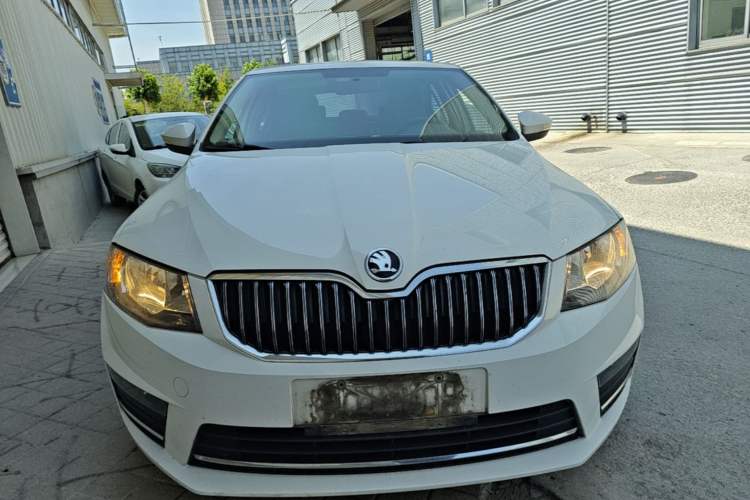 Used Skoda Octavia 2017 1.6L Automatic Chuanxing Edition Front