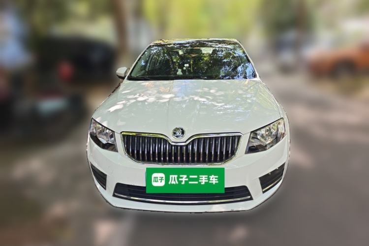 Used Skoda Octavia 2017 1.6L Automatic Smart Drive Edition Front
