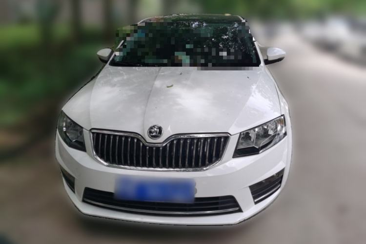 Used Skoda Octavia 2017 Classic Model 1.6L Manual Comfort Edition Front