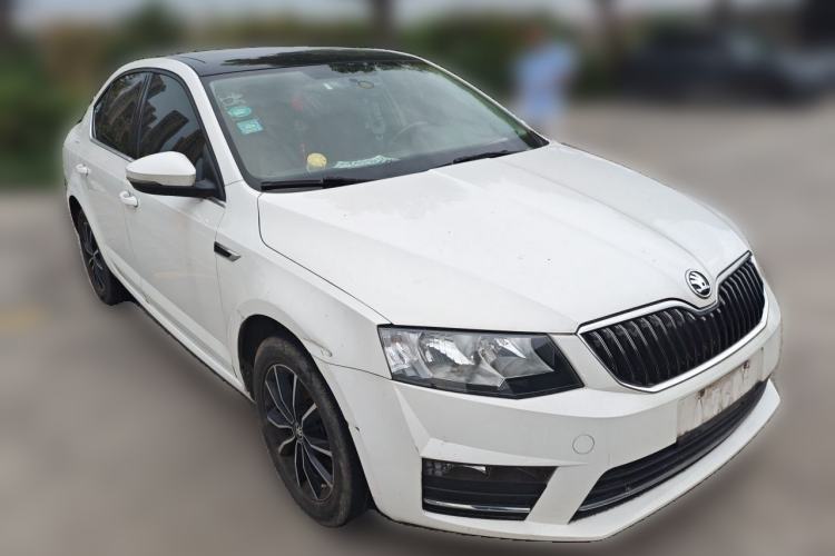 Used Skoda Octavia 2017 1.6L Automatic Smart Drive Edition Front Right 45 Deg
