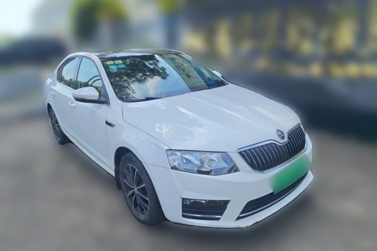 Used Skoda Octavia 2017 1.6L Automatic Smart Drive Edition Front Right 45 Deg