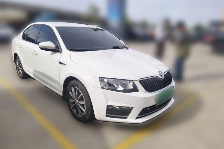 Used Skoda Octavia 2017 1.6L Manual Trend Edition Front Right 45 Deg